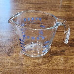 Vintage Blue PYREX Glass Measuring Cup